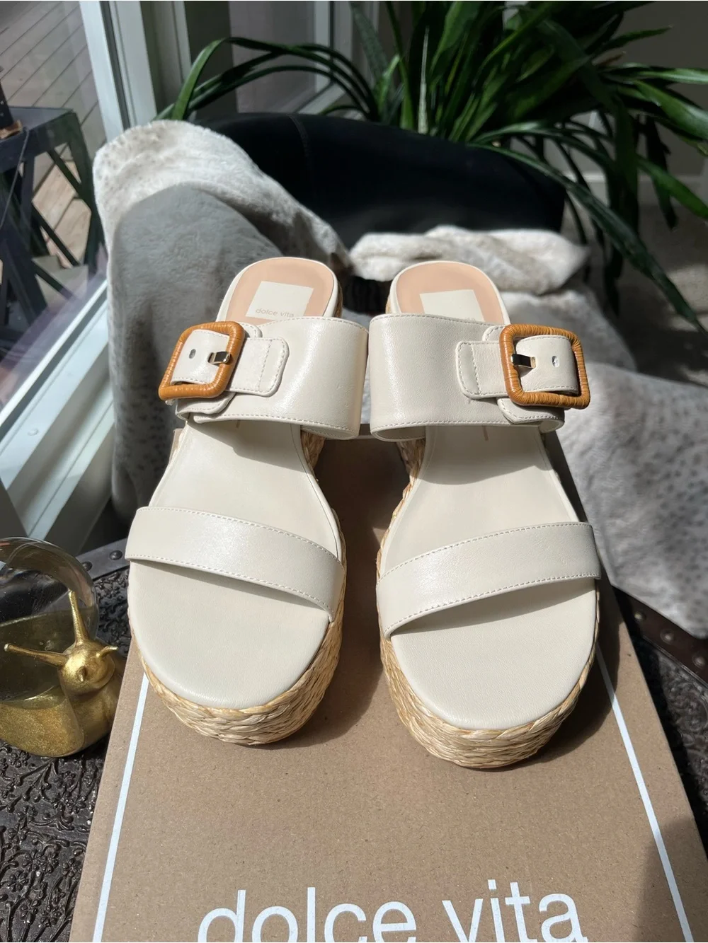 DOLCE VITA THORIN IVORY LEATHER RAFFIA PLATFORM SANDALS 9.5